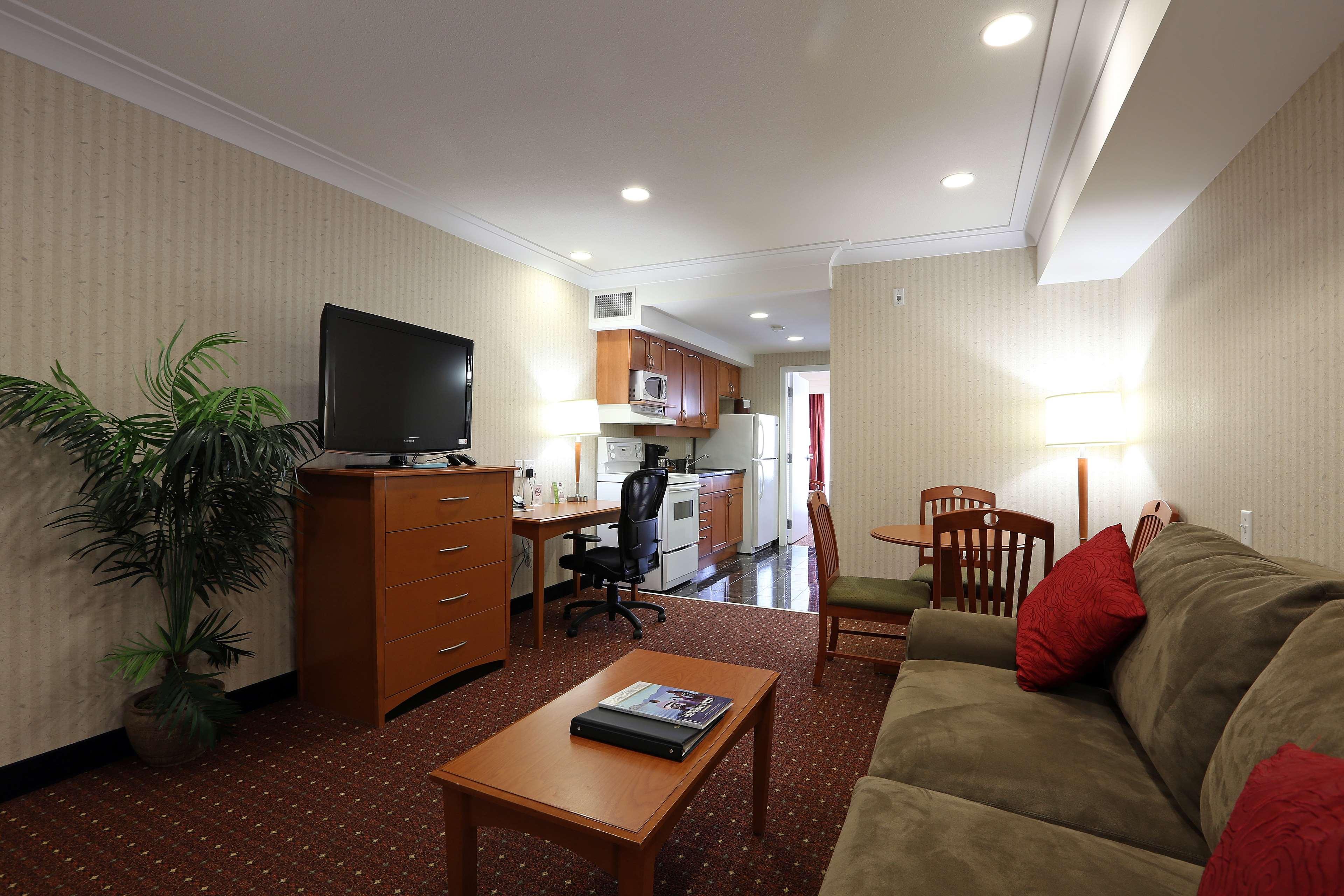 Best Western Plus Kelowna Hotel & Suites Luaran gambar