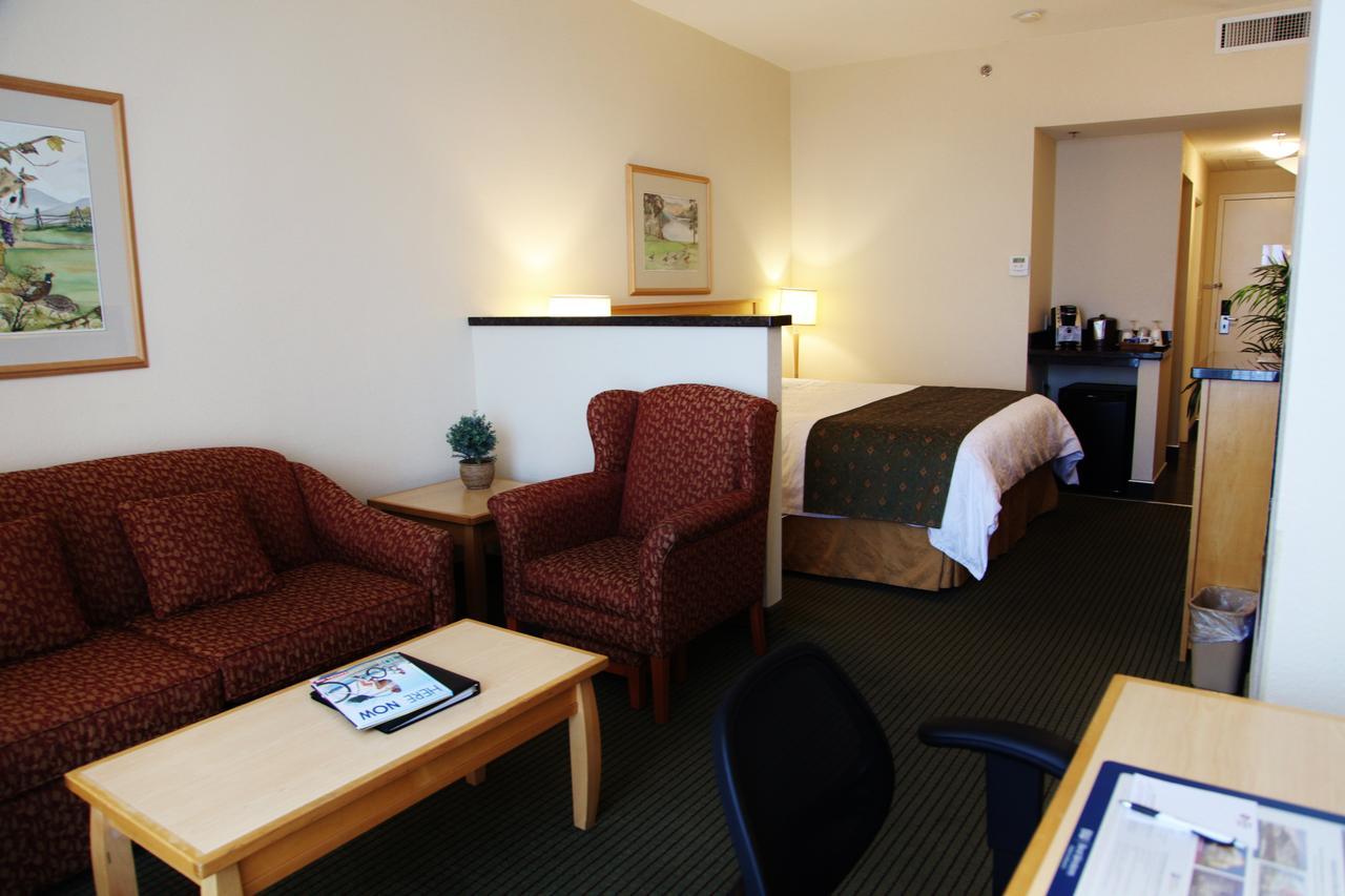 Best Western Plus Kelowna Hotel & Suites Luaran gambar